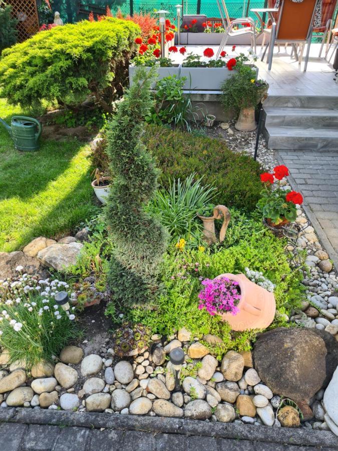 Varlak Apartmans ✷ ✷ ✷ Siófok Exteriör bild