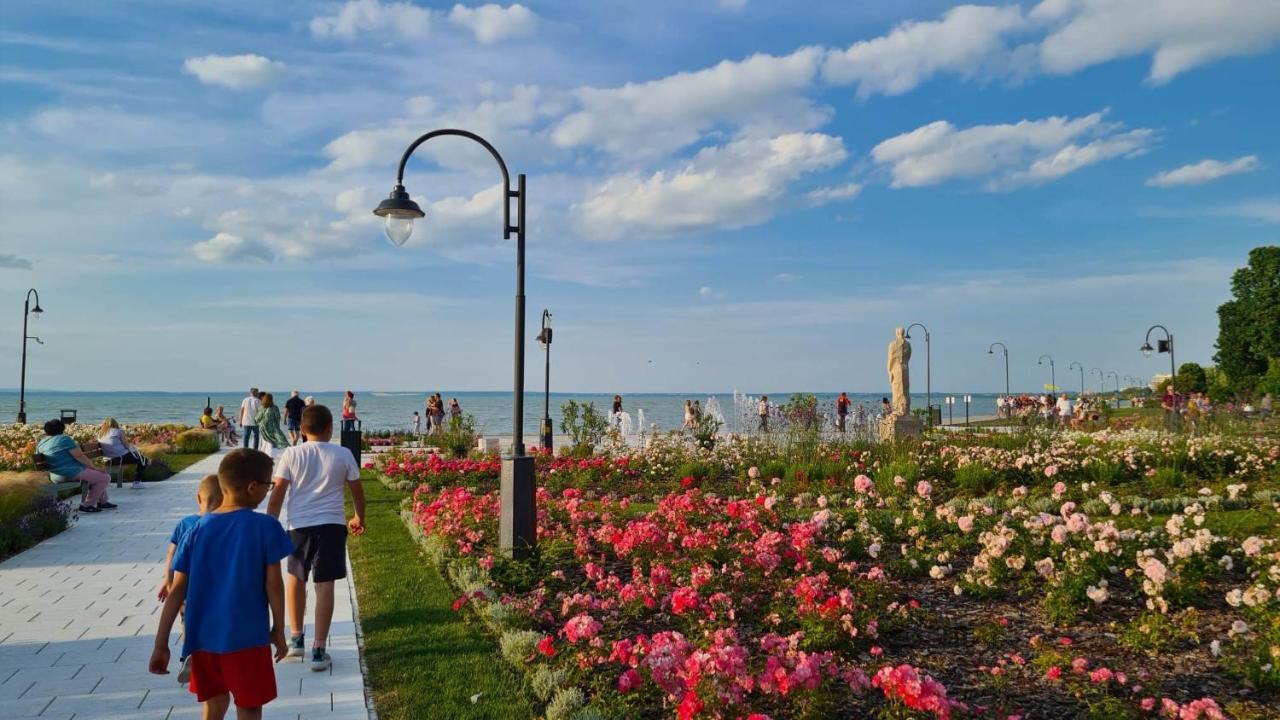 Varlak Apartmans ✷ ✷ ✷ Siófok Exteriör bild