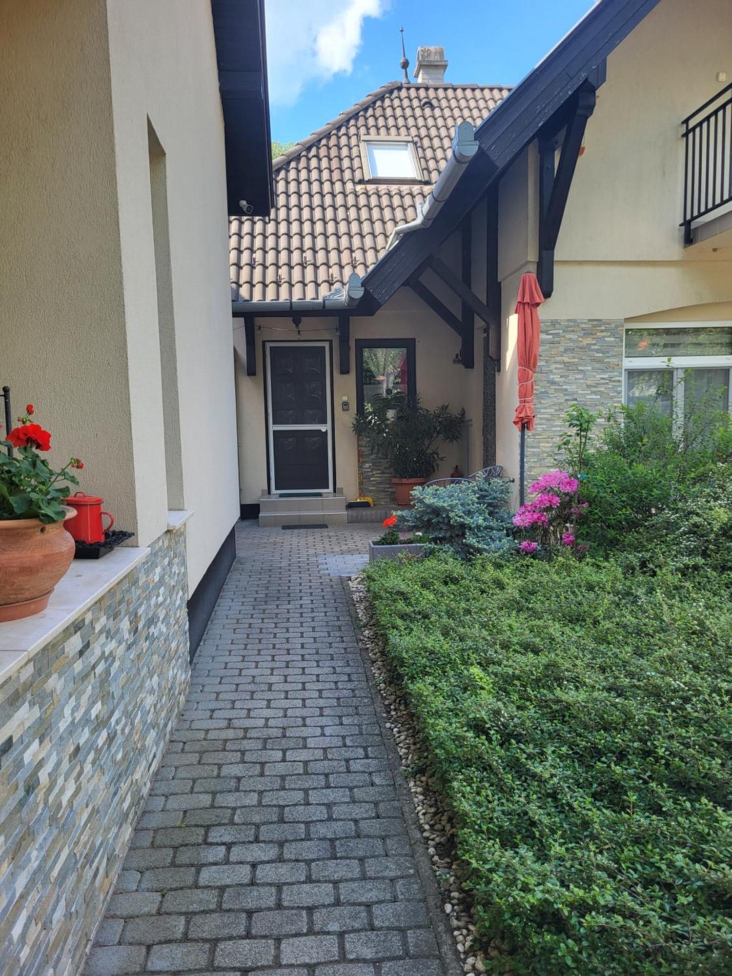 Varlak Apartmans ✷ ✷ ✷ Siófok Exteriör bild